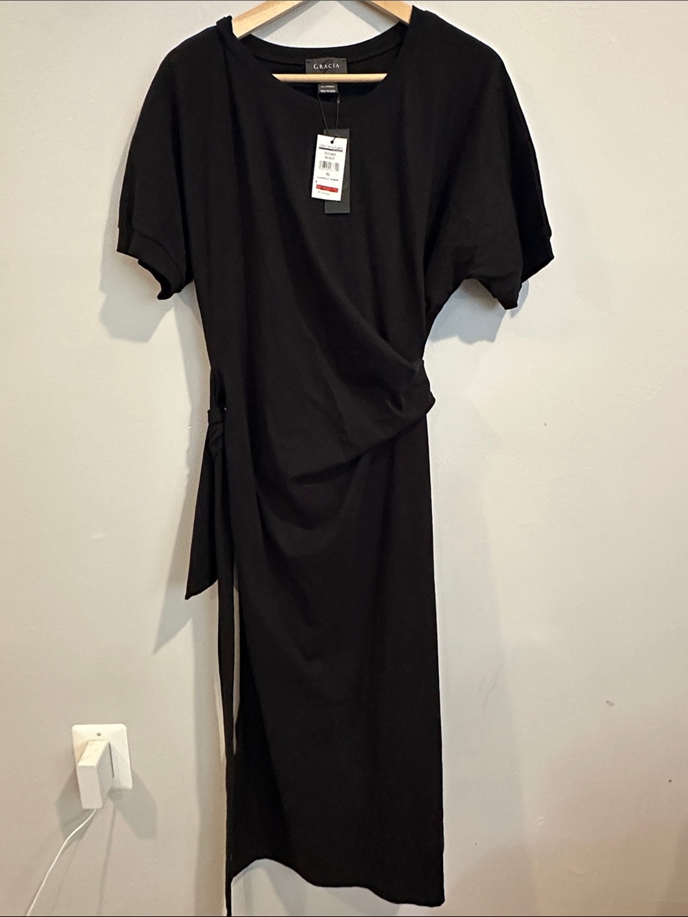Gracia Black Side-Tie Short Sleeve Midi Dress